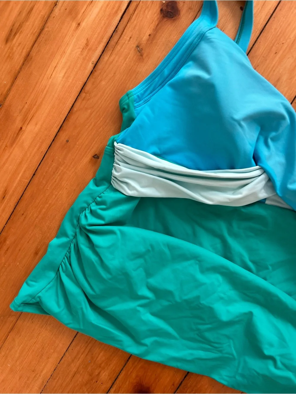 ☀️3/$25 Lands' End Teal & Aqua Twist-Front Swim Tank 18w